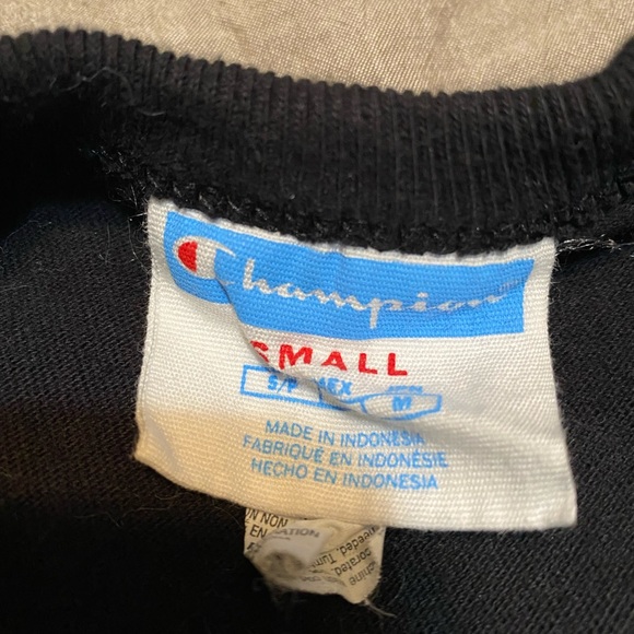 Champion shirt - Picture 3 of 3